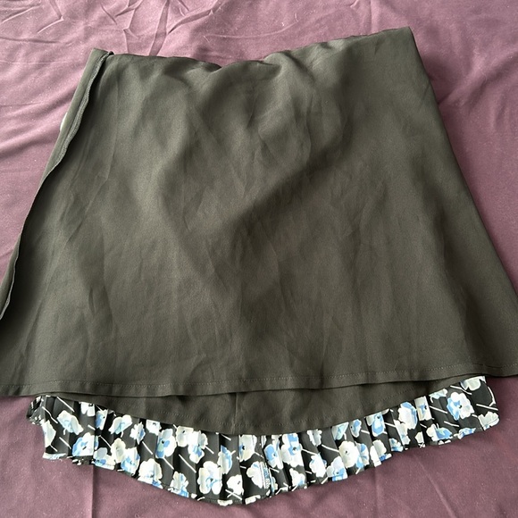 NWOT J. Crew Pleated Floral Skirt - Size 00/XS - Picture 4 of 4